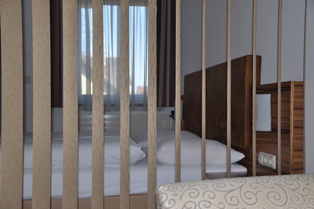 Hotel Almtalerhof Traun Δωμάτιο φωτογραφία