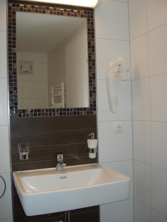 Hotel Almtalerhof Traun Εξωτερικό φωτογραφία